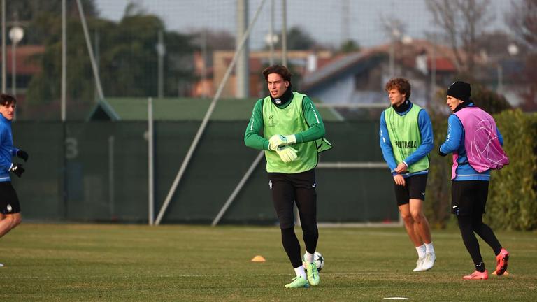 carnesecchi-during MD-1 UCL training Atalanta vs Real Madrid_0028