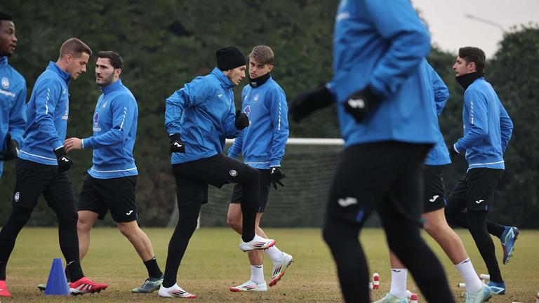 de roon-during MD-1 UCL training Atalanta vs Sturm Graz_0018