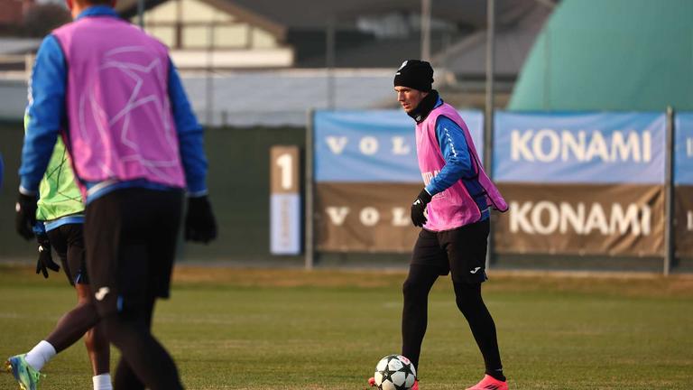 de roon-during MD-1 UCL training Atalanta vs Real Madrid_0044