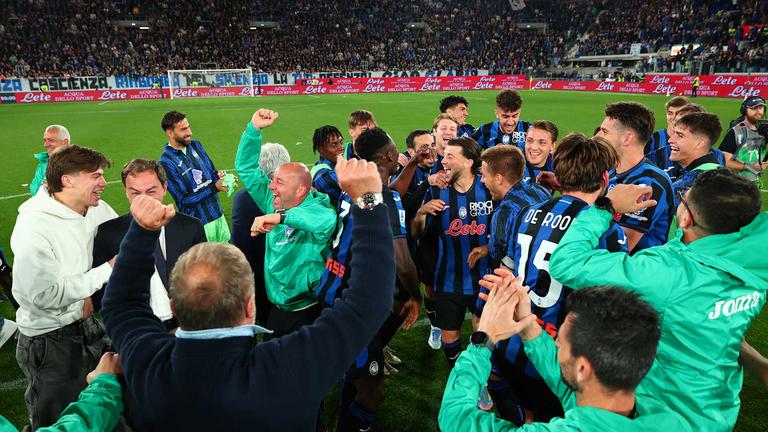 festa a fine partita-Serie A Enilive 2024-25 giornata 36 Atalanta-Roma_0171