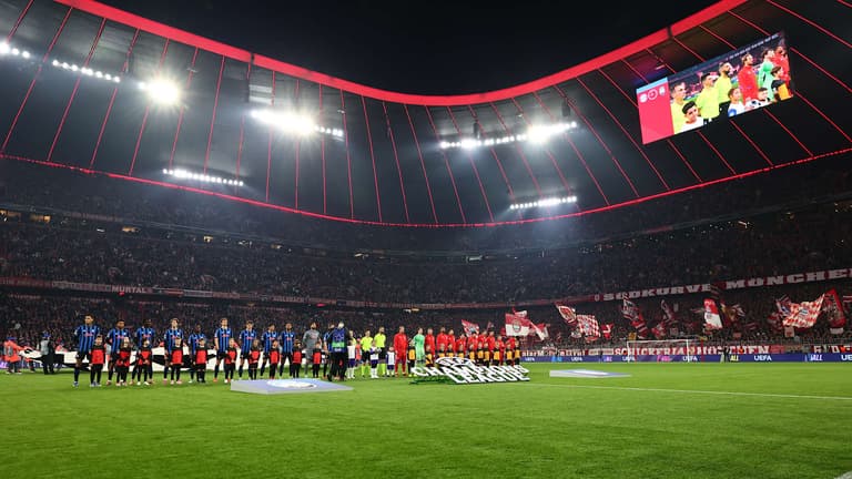 ingresso squadre-UCL R16 2nd leg Bayern Munchen-Atalanta-1065