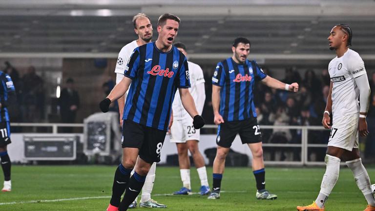 dopogol pasalic-during MD-1 UCL Atalanta vs Sturm Graz_0016