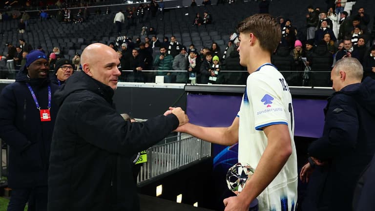 luca percassi e de ketelaere charles-UCL League Phase MD5 Eintracht Frankfurt vs Atalanta-0128