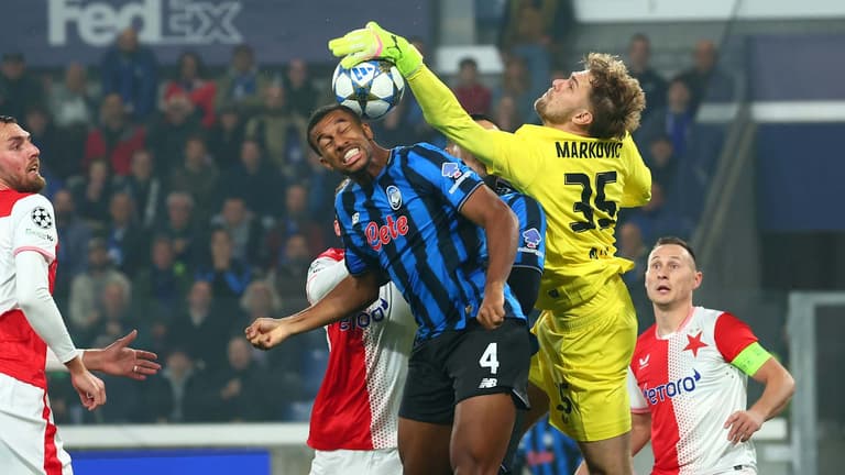 hien isac -UCL League Phase MD3 Atalanta - Slavia Praga-0010