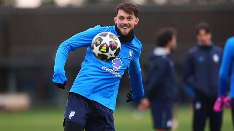 samardzic lazar-UCL KO Play-offs Training-0266