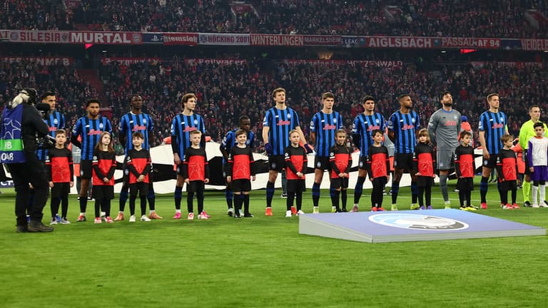 ingresso squadre-UCL R16 2nd leg Bayern Munchen-Atalanta-1064