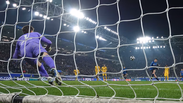 Gol samardzic lazar-UCL KO Play-offs Atalanta-Borussia Dortmund-0109
