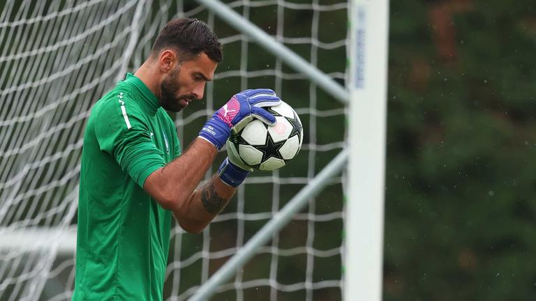 rui patricio-during MD-1 UCL training  Atalanta vs Arsenal_0065