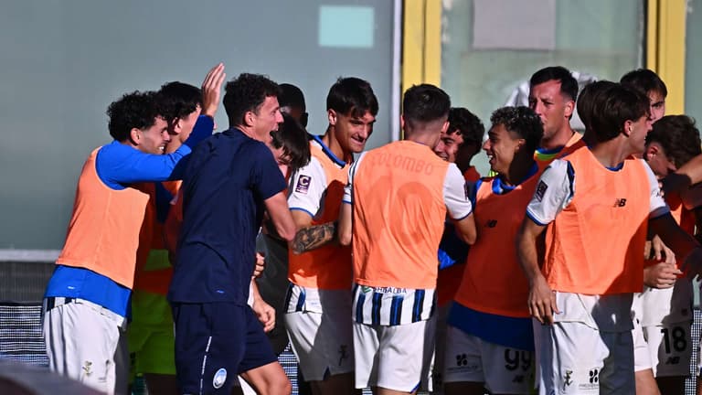 Simonetto Federico goal 1-2 esultanza - Cosenza - Atalanta U23 12-10-2025 227