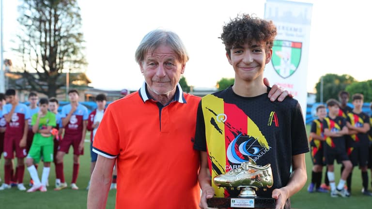 Finale 9° Trofeo Ivan Ruggeri | MVP Giovanissimi U14 Yassine Zrari Assano Calcio ASD premiato da Giancarlo Finardi | Centro Bortolotti 03-06-2026