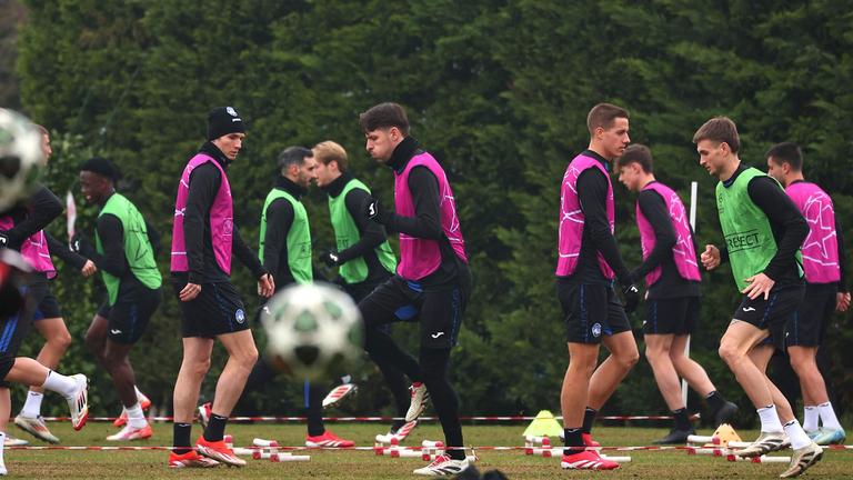 djimsiti-during training session ahead of the match Club Brugges - Atalanta UCL knockout phase play-offs 1st leg_0029