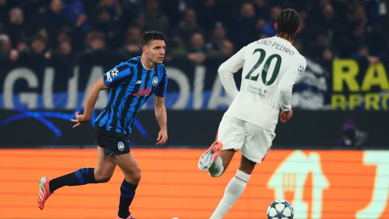 djimsiti berat-UCL League Phase MD6 Atalanta-Chelsea-0016