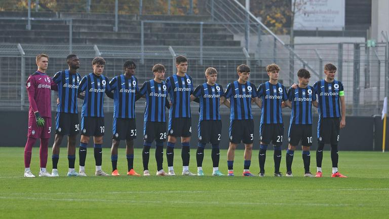 minuto di silenzio-Youth League Stuttgart - Atalanta_0009