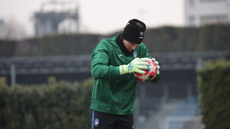 carnesecchi-during MD-1 UCL training Atalanta vs Sturm Graz_0004