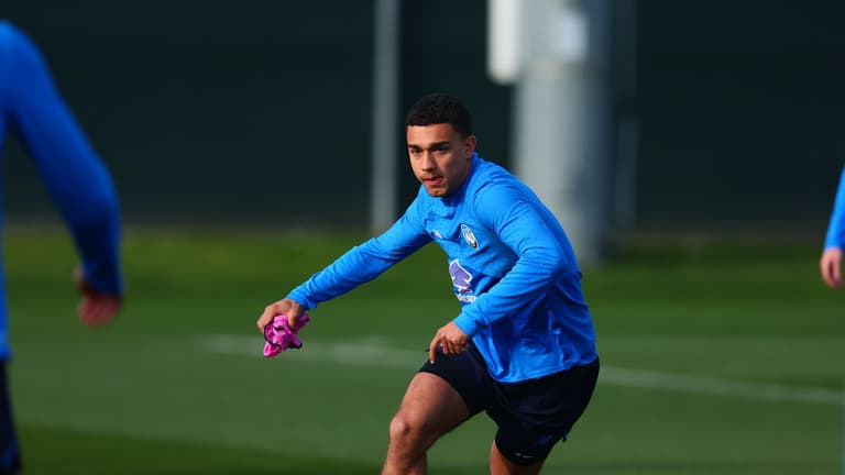 TRAINING-UCL R16  Training-0389