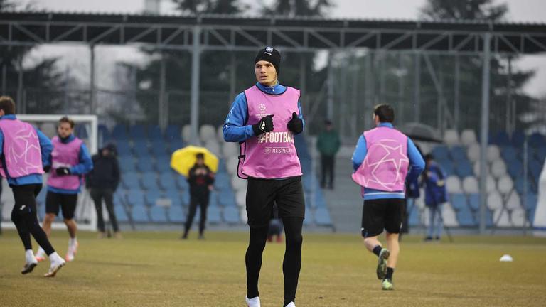 de roon-during MD-1 UCL training Atalanta vs Sturm Graz_0049