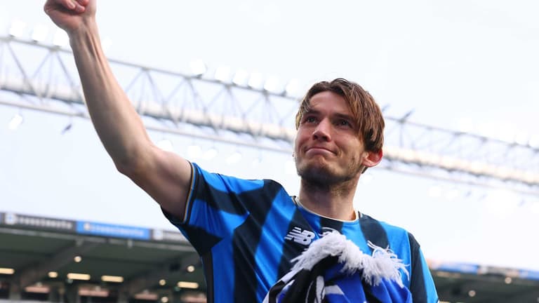 Celebrazione Marten De Roon-Serie A Enilive 25-26 Atalanta-Verona2438