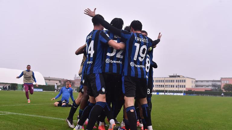 Bonsignori Goggi Lorenzo goal 2-1 esultanza - Youth League Atalanta vs Celtic 23-10-2024 067