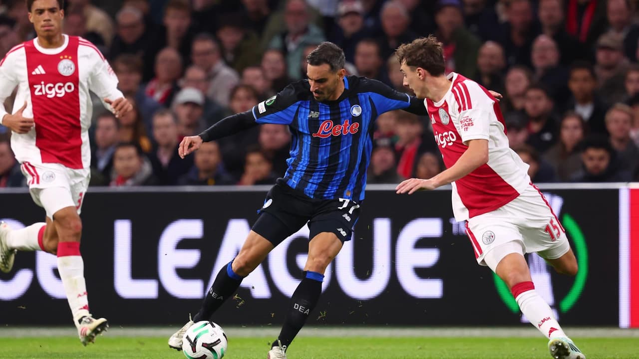 Late Goals Deny Atalanta in Amsterdam