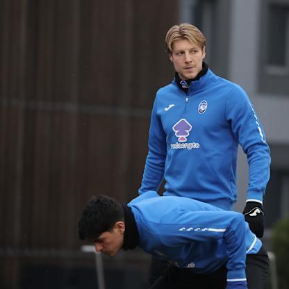 brescianini-during MD-1 UCL training Atalanta vs Sturm Graz_0027