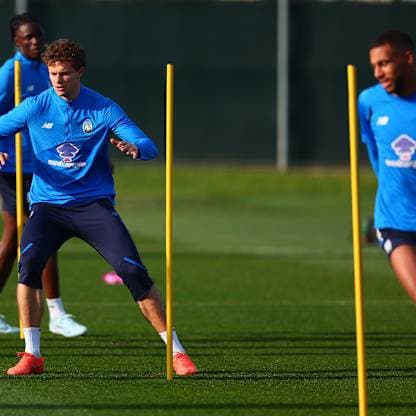 TRAINING-UCL R16  Training-0427