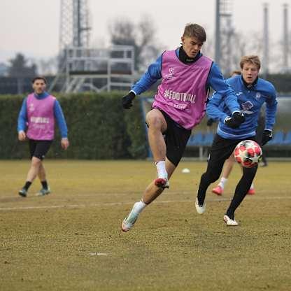 de ketelaere-during MD-1 UCL training Atalanta vs Sturm Graz_0074