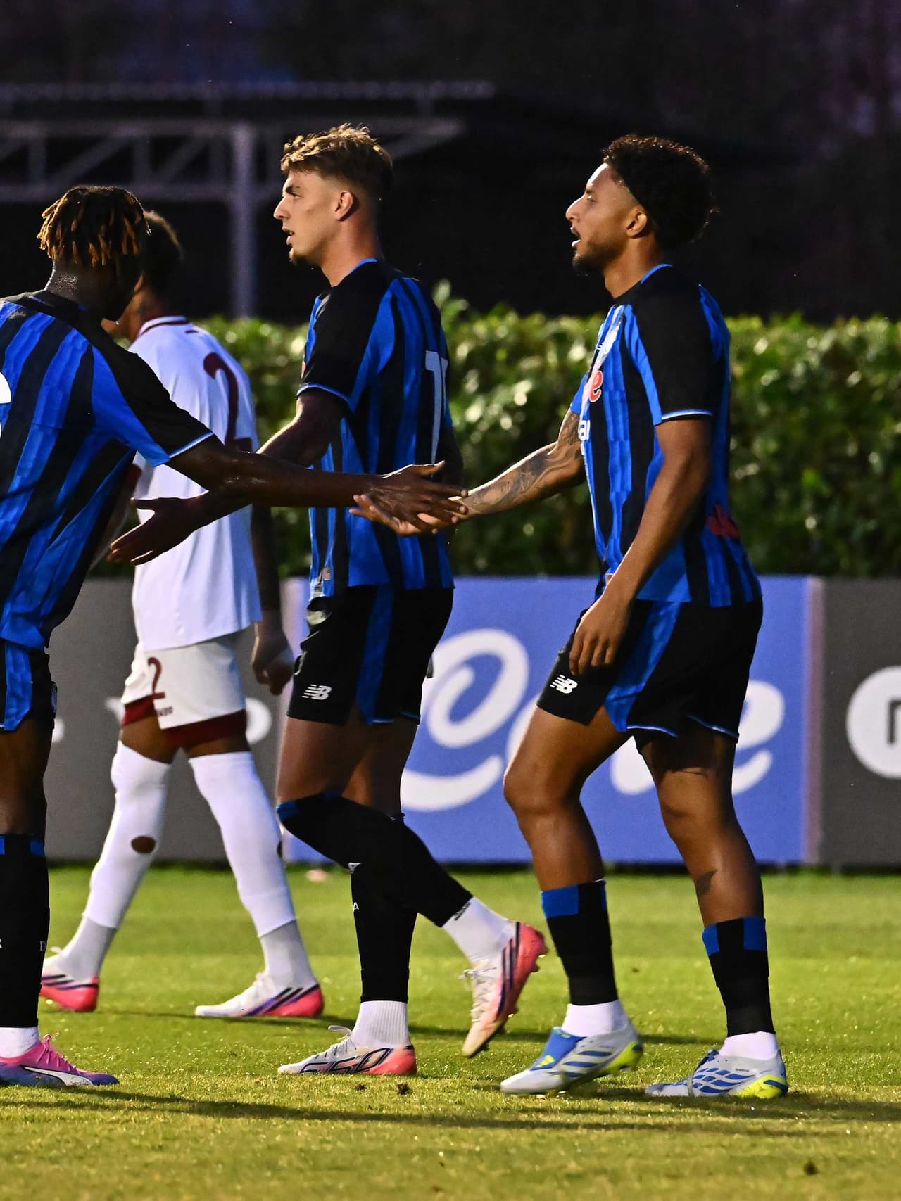Éderson marks return with a goal in 3-2 win over Arezzo