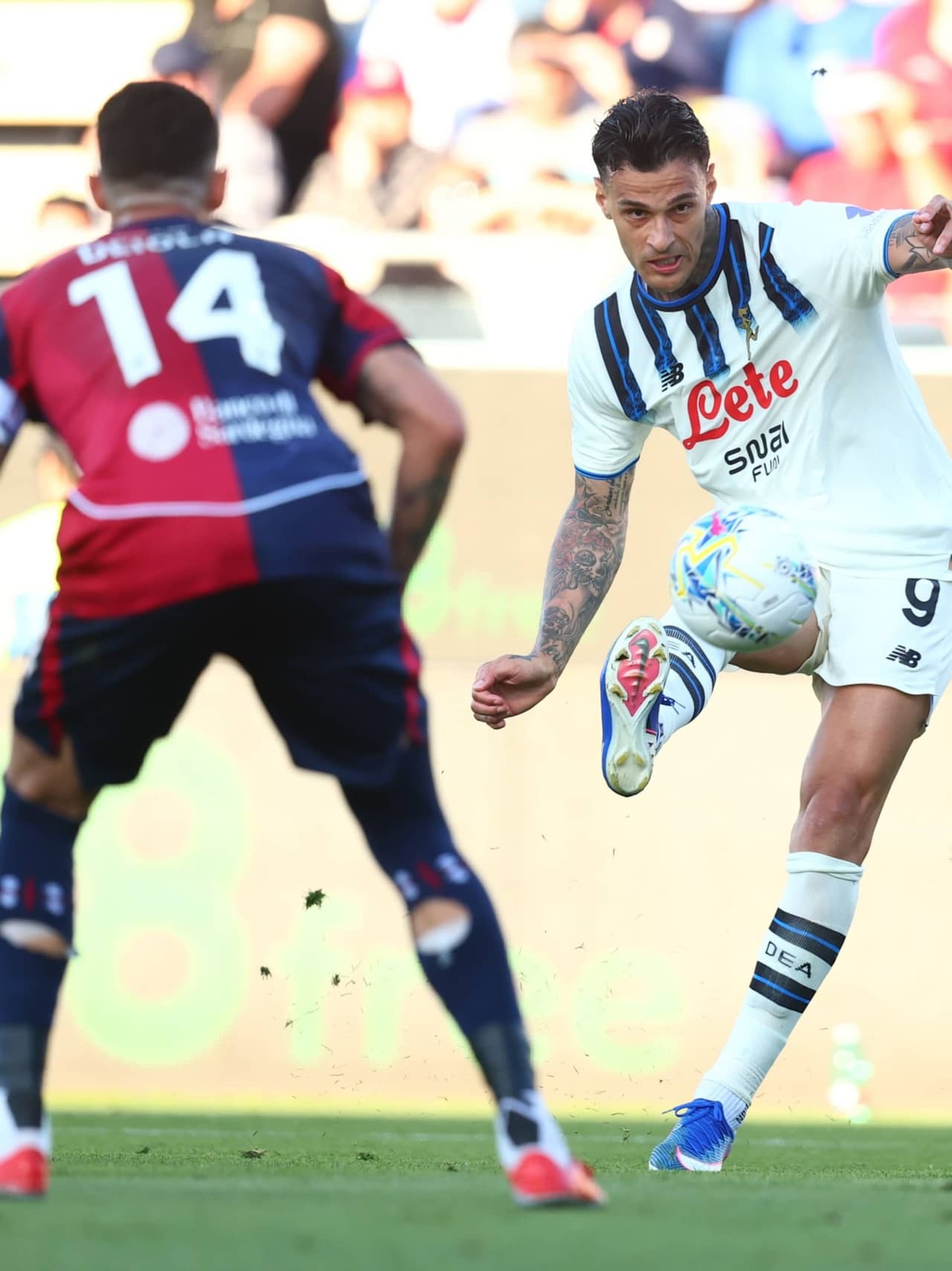 Scamacca at the double, but Cagliari come out on top