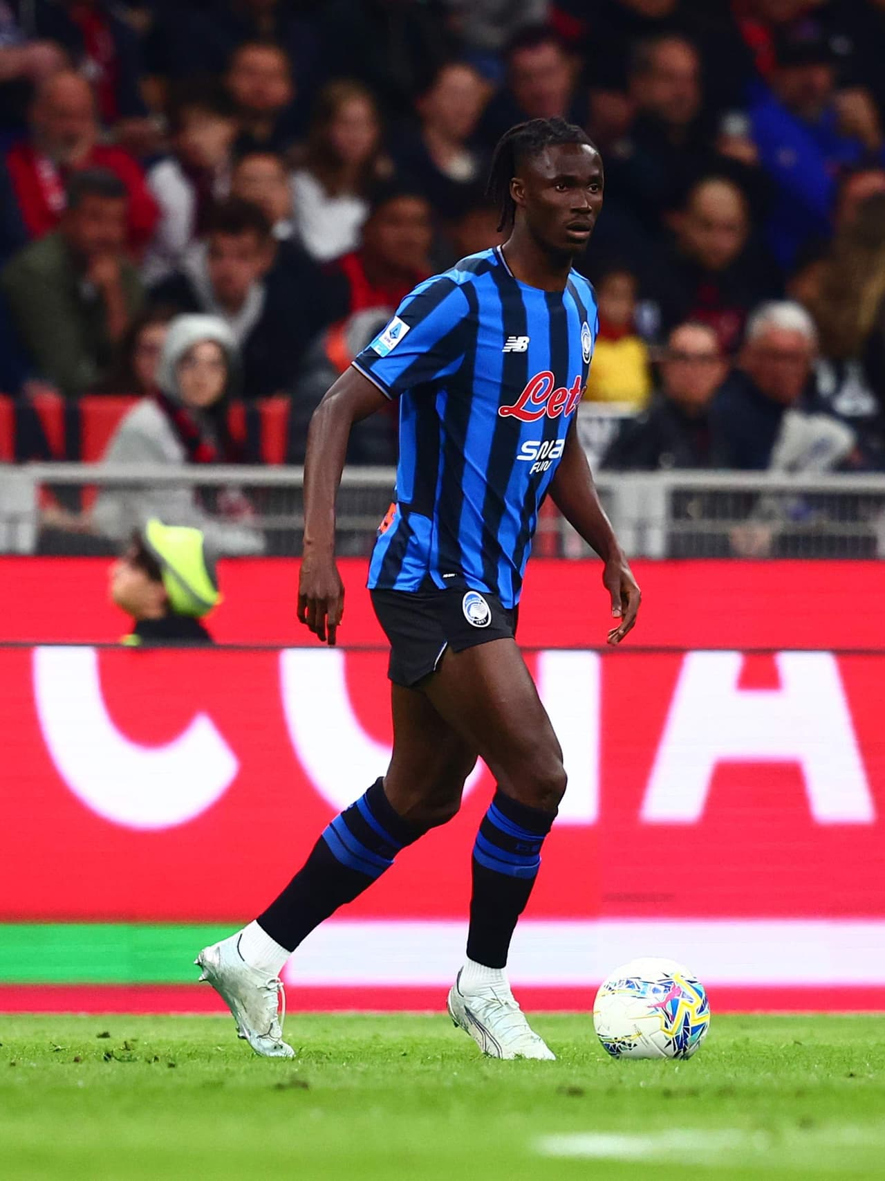 FIFA World Cup 2026: Isak Hien and Odilon Kossounou in action