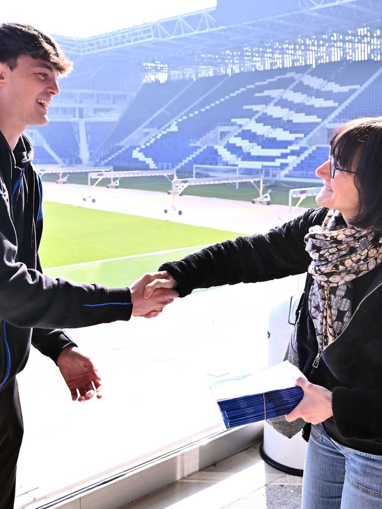 Mattia Tavanti ed i premi alle scuole | La Scuola allo Stadio 2024/25 | Appuntamento numero 5 | Gewiss Stadium 21-02-2025