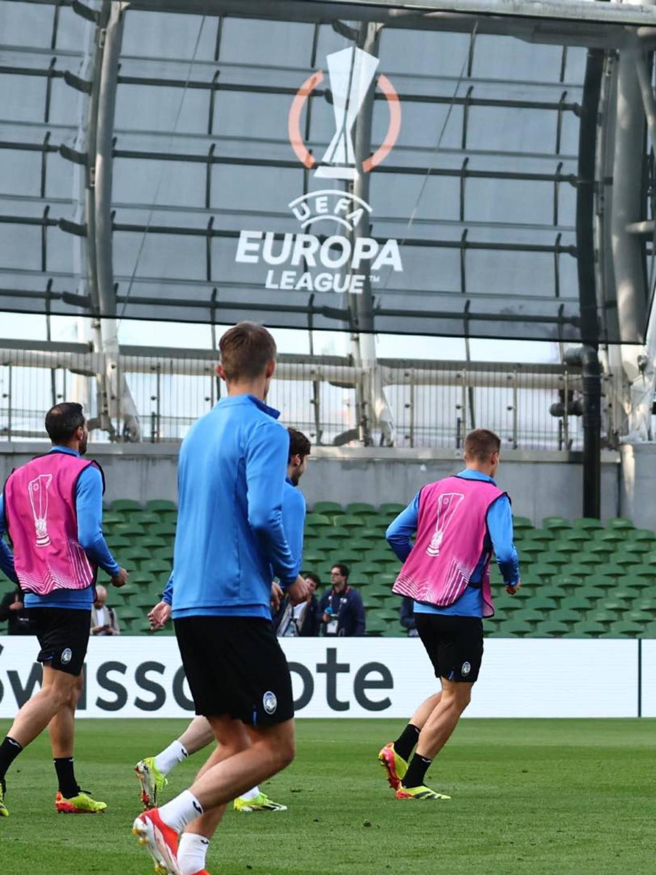 Training ahead of Atalanta v Bayer Leverkusen (photos and video)