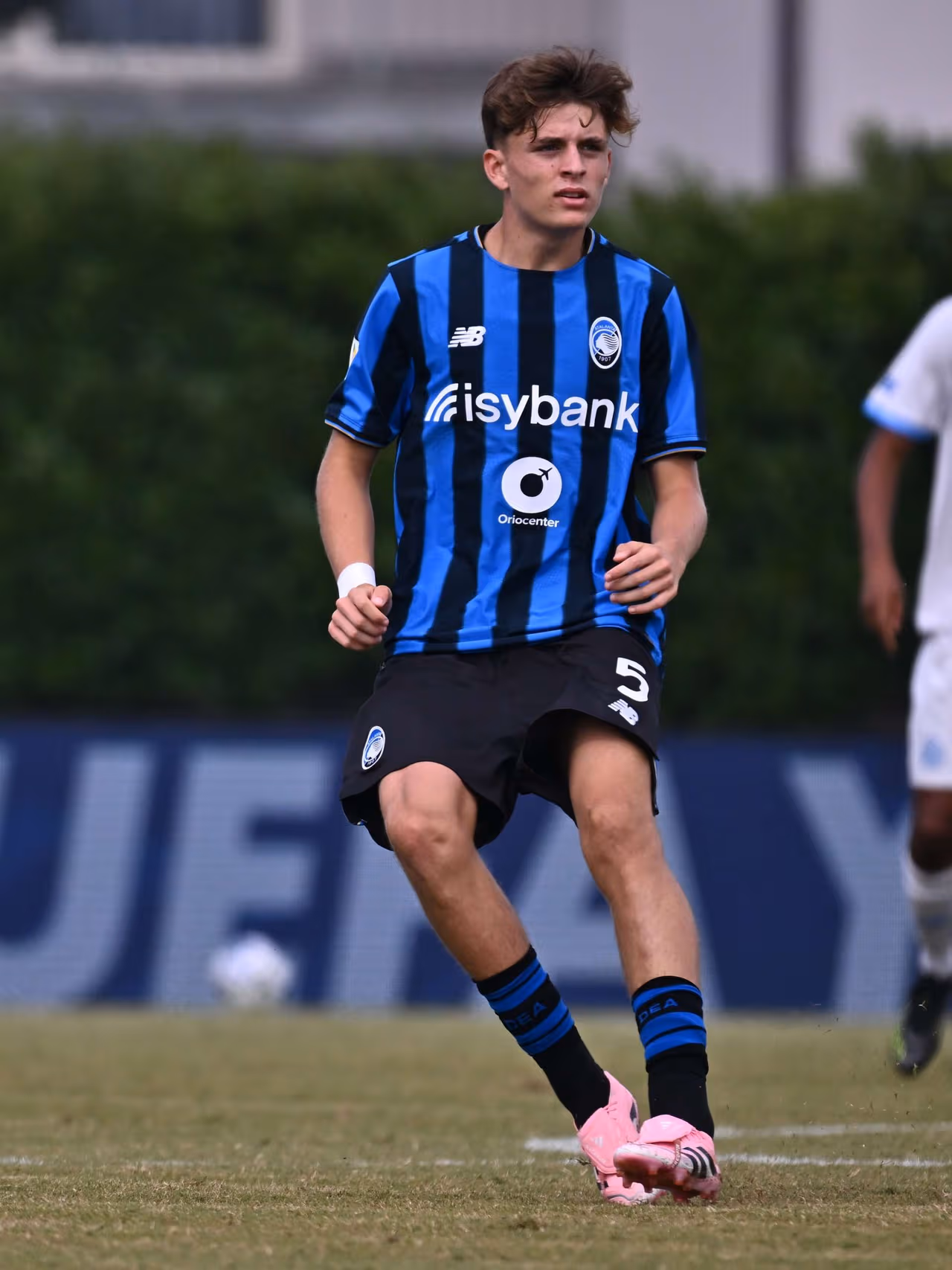 Steffanoni at the U-17s World Cup with Italy