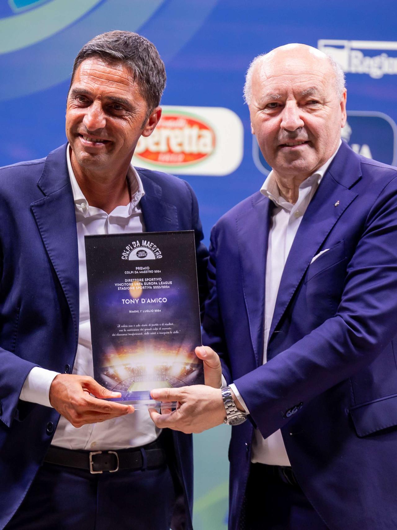 Sporting Director Tony D'Amico awarded by Assodirettori