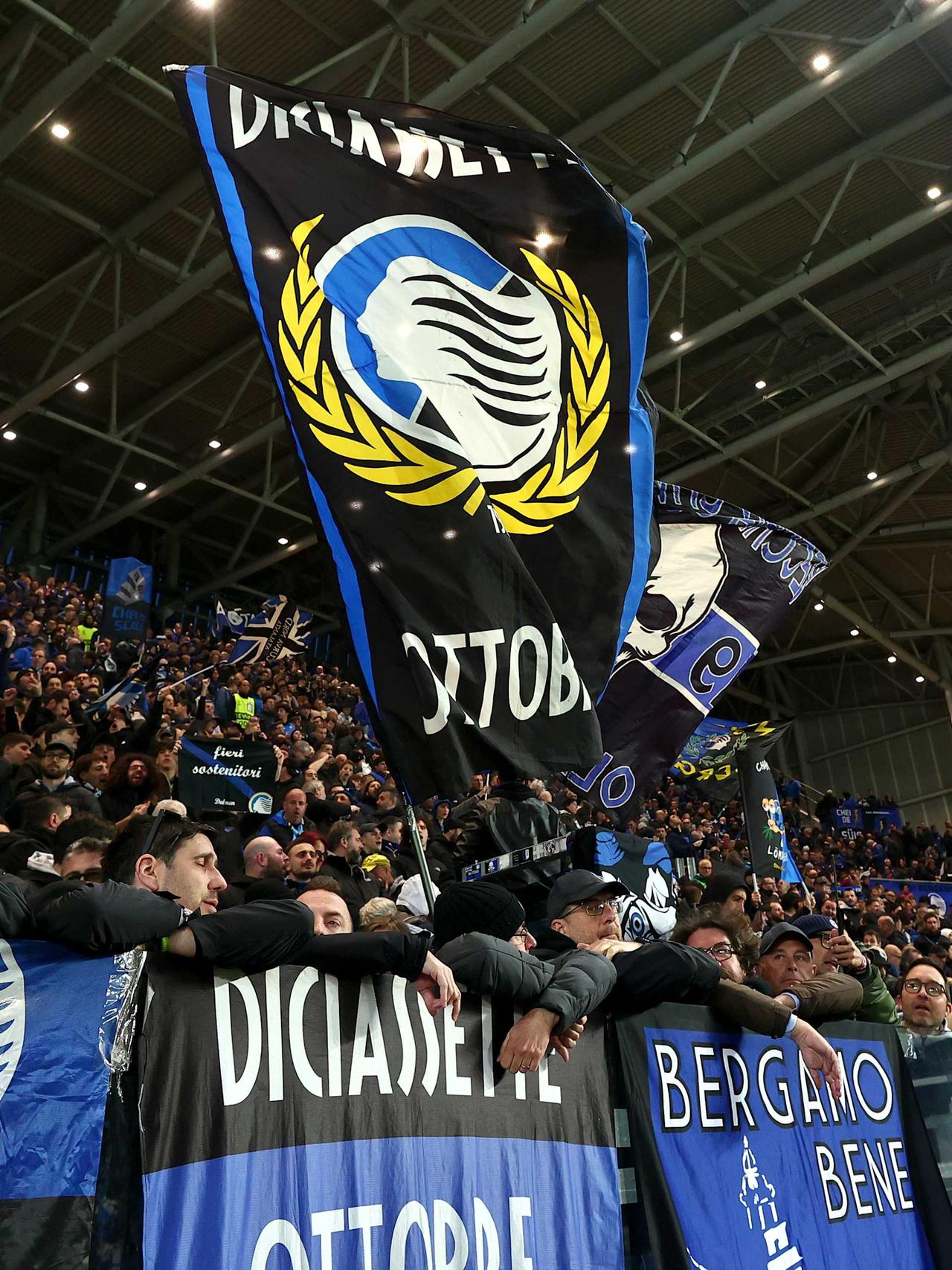 Atalanta v Arsenal: the Tribuna stands are also heading for a sold out!