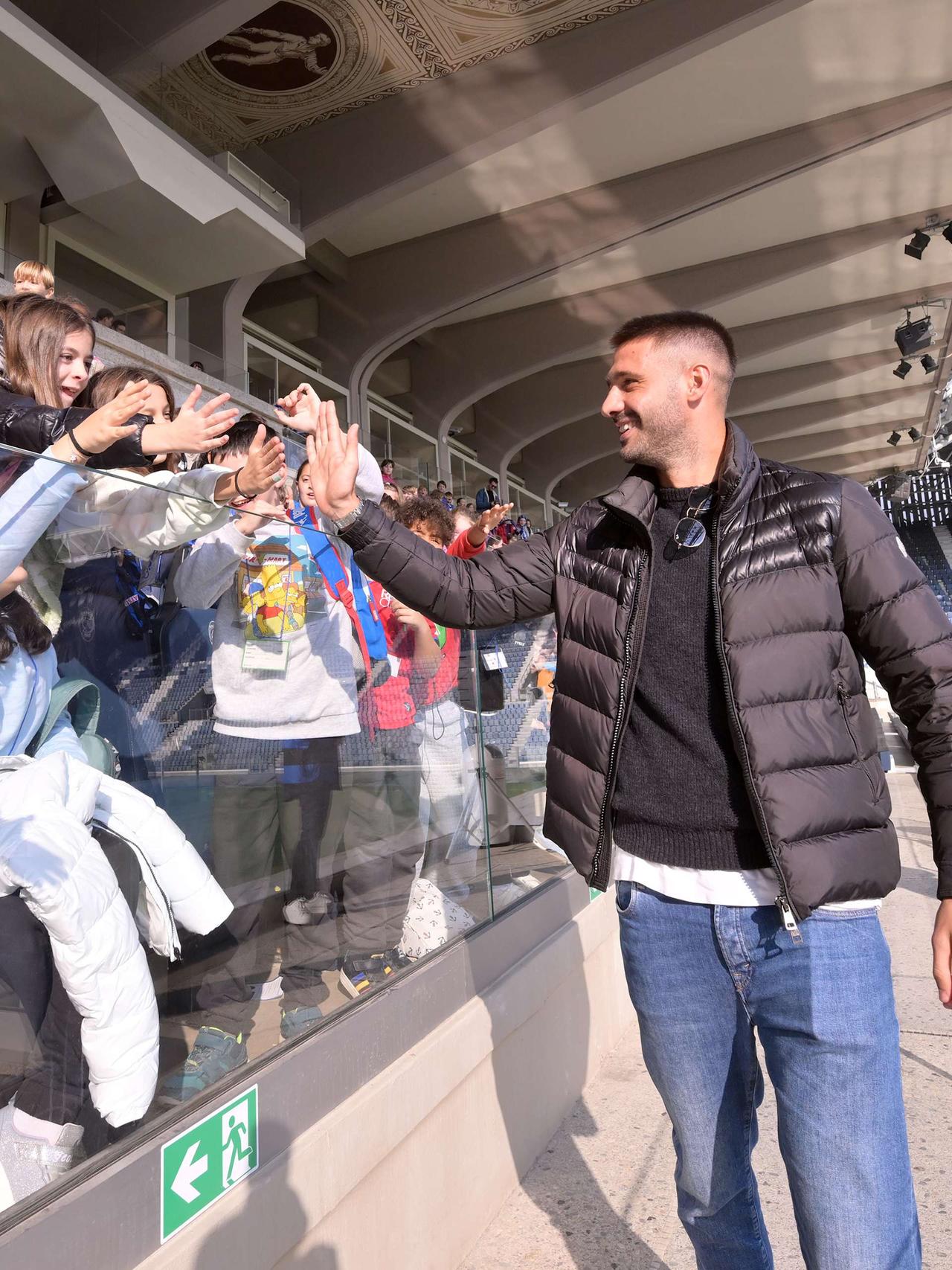 Alberto Masi hosting the 2024/25 “La Scuola allo Stadio” Round 3