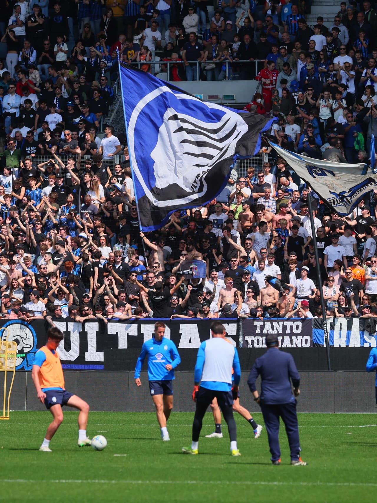 Training session at the New Balance Arena: the video