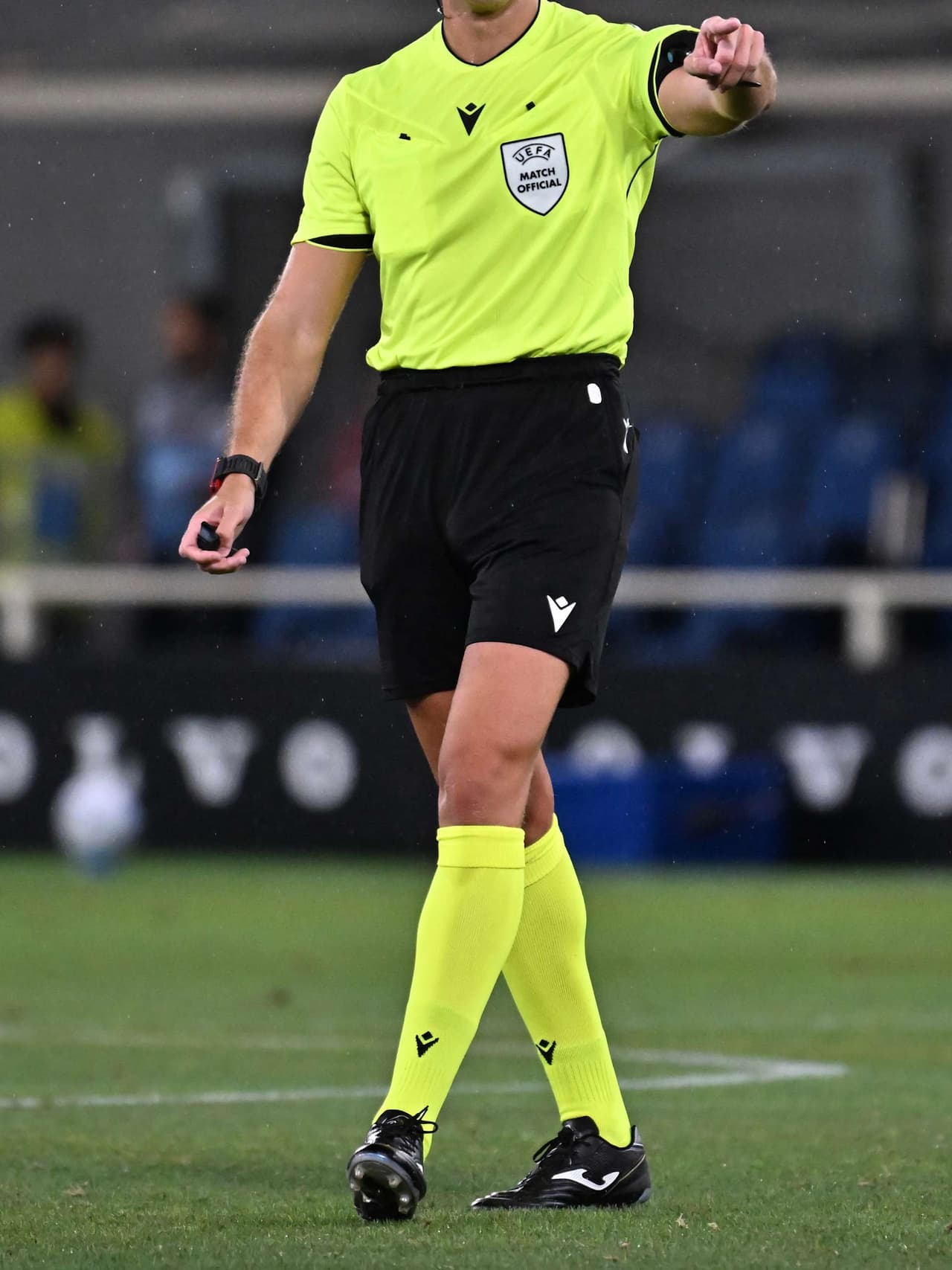 2026/27 Conference League play-off second leg: the referee