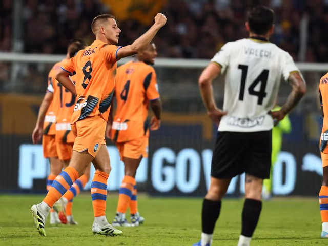Rattled post and countless chances, but it's 1-1 at the Tardini