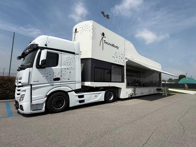 The TecnoBody truck at the Centro Bortolotti 