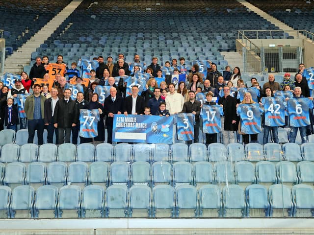 2025 Christmas Match: shirt handover and charity donation