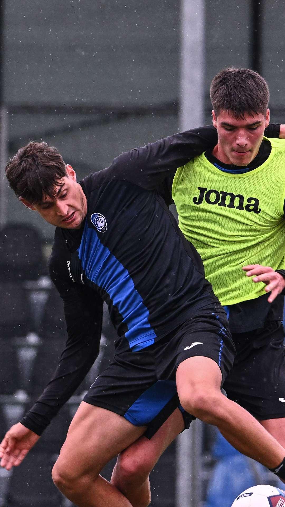 U23s, training under the rain