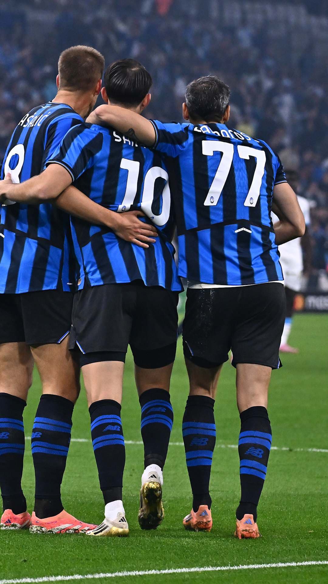 Pics from OM 0-1 Atalanta | UCL League Phase MD4